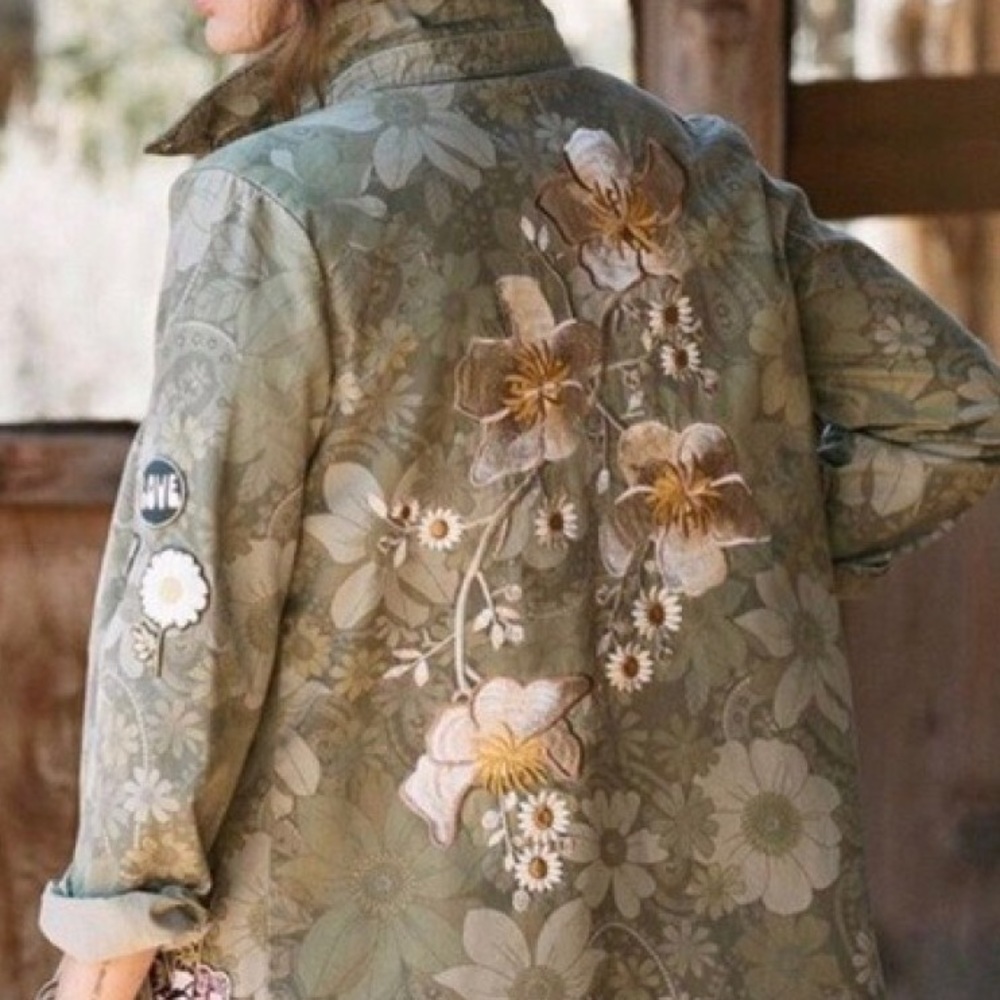 Spell Eden Camo jacket S EUC with Free People Daydreamer Age of Aquarius tee S